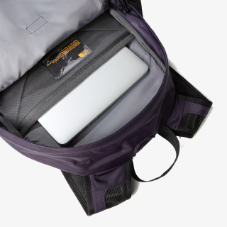 THE NORTH FACE Nahrbtnik HOT SHOT SE AMETHYST PURPLE/VIOLET 