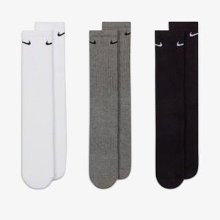 NIKE Everyday Cushioned 