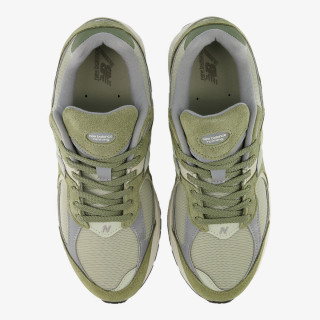 NEW BALANCE Superge 2002R 