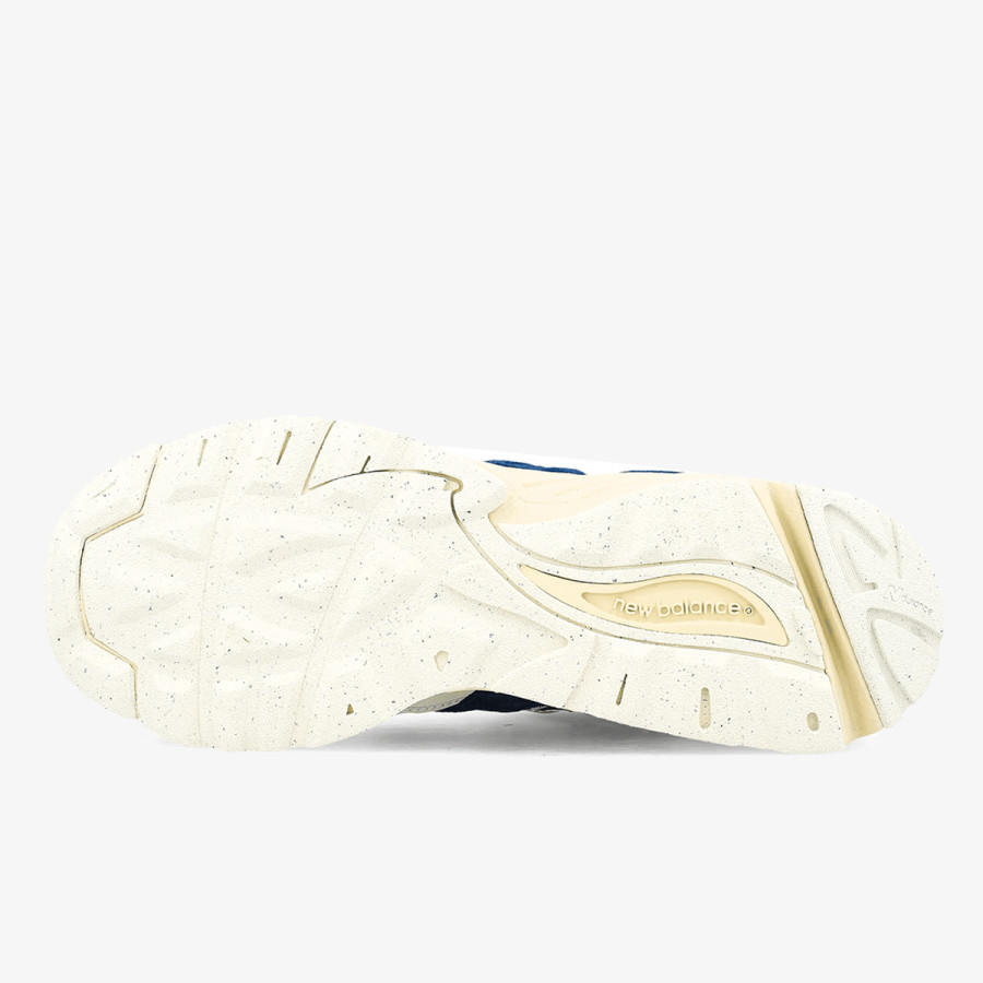 NEW BALANCE Superge 880 