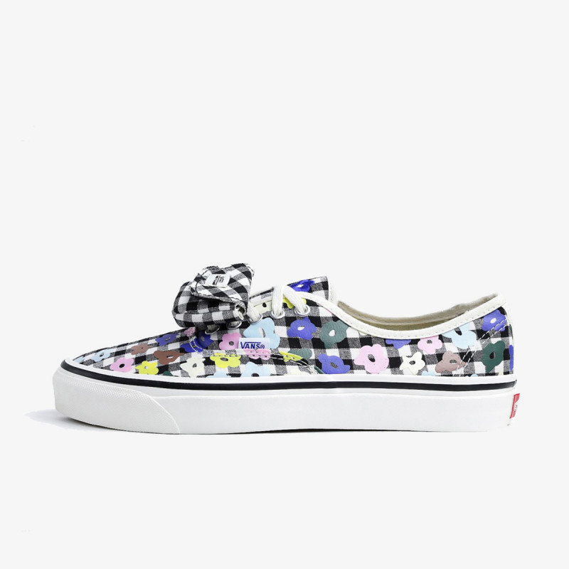 VANS Nahrbtnik WM REALM FLYING V BA CRADLE PINK 