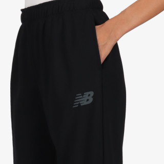 NEW BALANCE SPODNJI DELI TRENIRKE Relentless Performance Fleece Jogger 