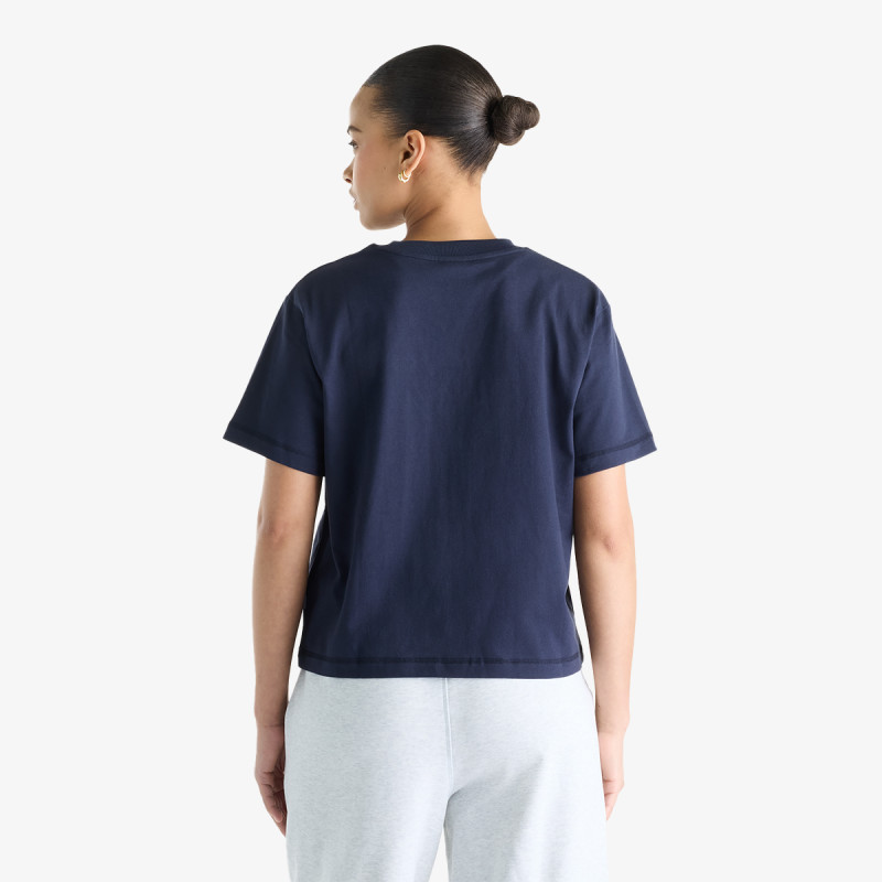 NEW BALANCE KRATKA MAJICA Varsity Scholar Relaxed Hip T-Shirt 